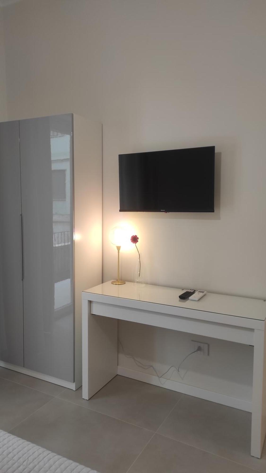 Homeinn Apartment