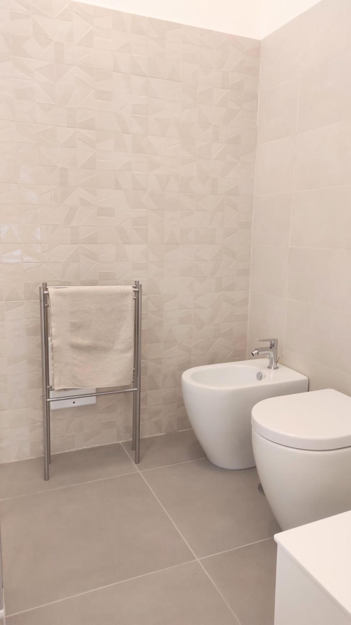 Homeinn Apartment Salerno